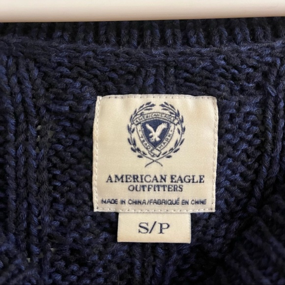 American Eagle Sweater - Picture 3 of 3